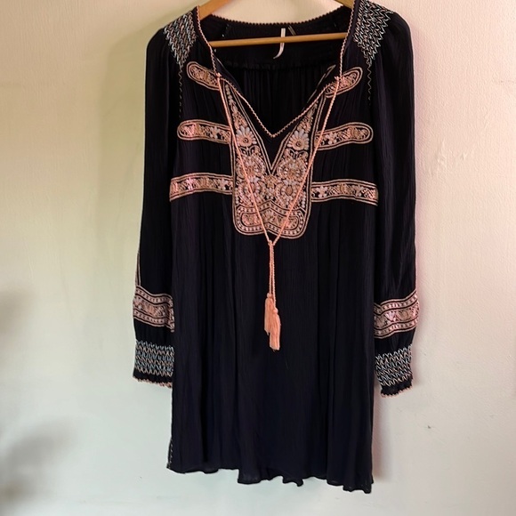 Free People Embroidered Dress Size XSmall - Picture 1 of 11